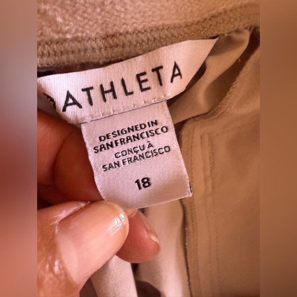 Athleta straight-leg joggers in size 18. These pants have a relaxed fit, a wide - Picture 13 of 16